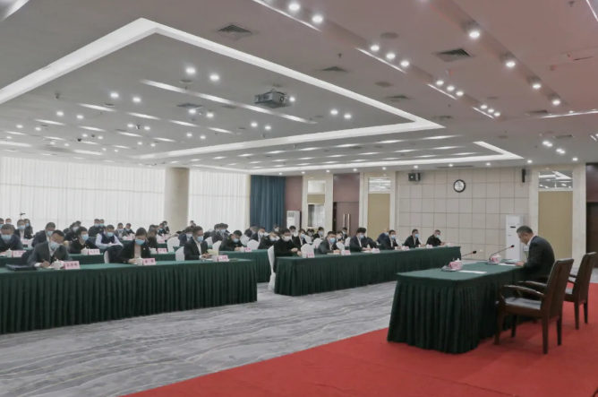 鞍勤集團、溫泉集團舉辦貫徹落實市第十三次黨代會精神宣講報告會