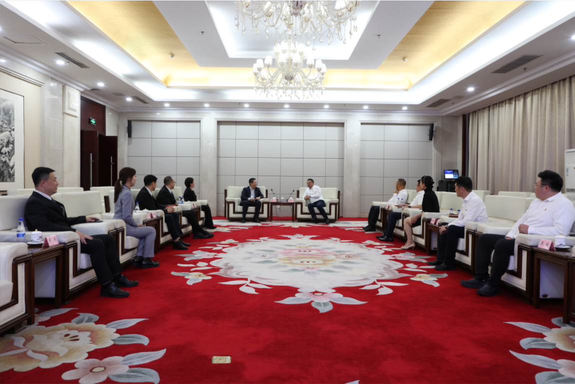 鞍勤、溫泉、公服集團(tuán)與招商銀行簽訂戰(zhàn)略合作協(xié)議！銀企合作譜新篇